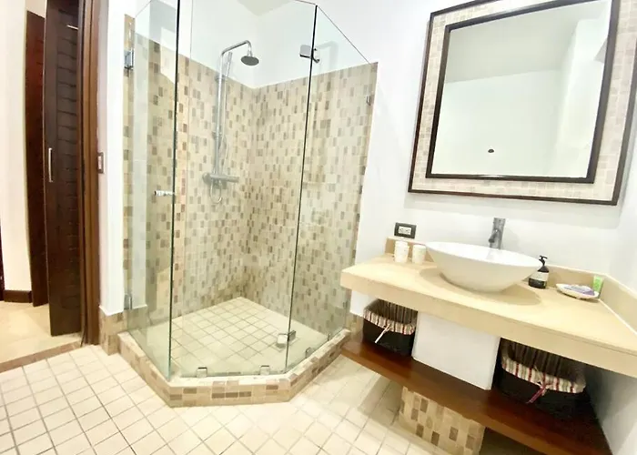 N3 Luxury Condo In Upscale Langosta Community *